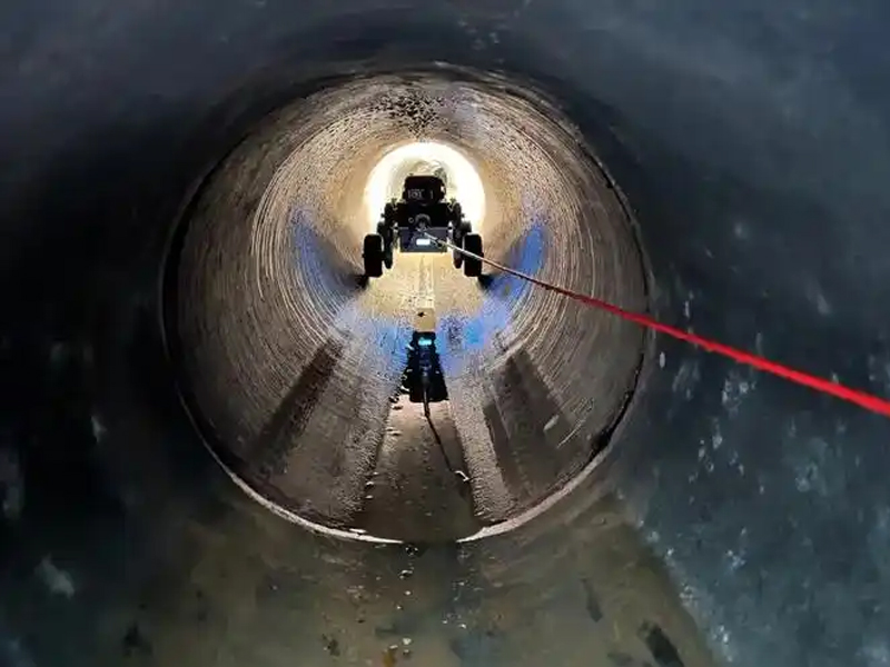 康定里管道检测